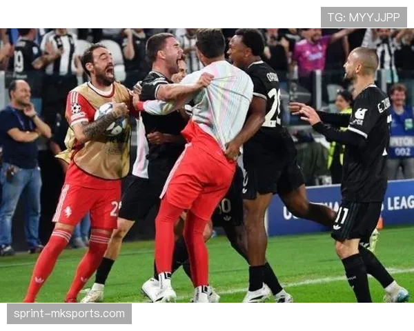 弗拉霍维奇进球