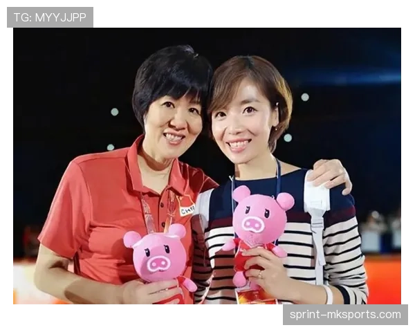 你看看魏秋月赛场上拼得惨烈，生活里居然养了个宠物“贵妇”模样的猫？